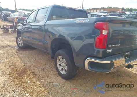 2021 Chevrolet Silverado 1500 4Wd Short Bed Lt z USA, uszkodzony, nr VIN 1GCUYDED6MZ355155